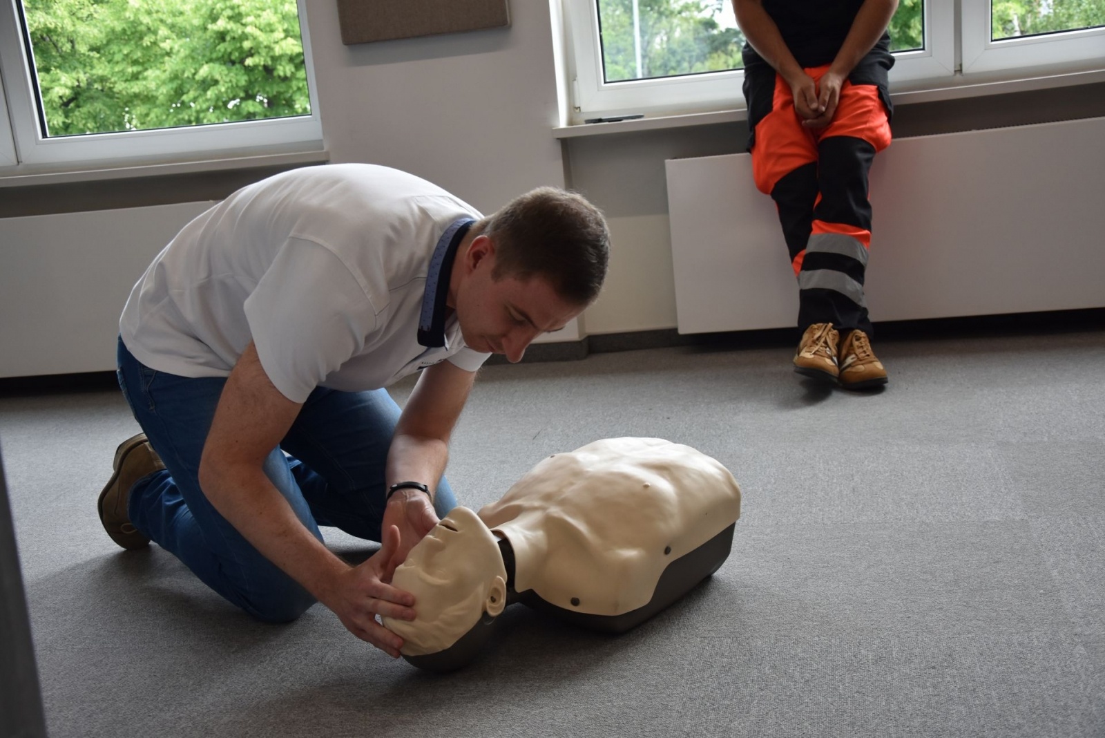 Zdjęcie w galerii na portalu naszwodzislaw.com: Pracownicy starostwa szkolili się z pierwszej pomocy wiadomości z regionu