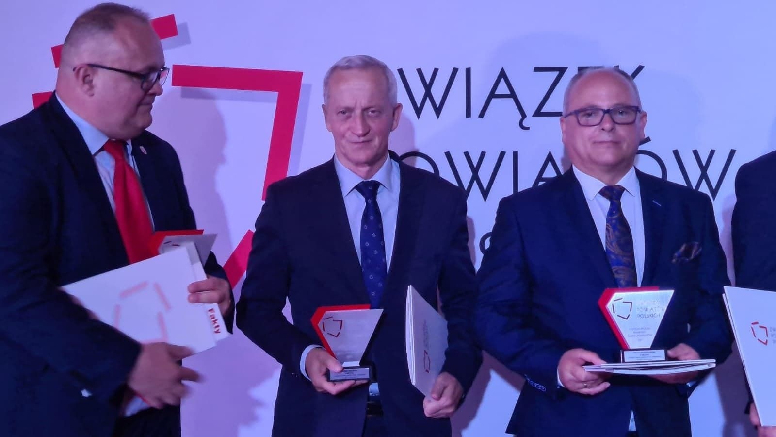 Zdjęcie w galerii na portalu naszwodzislaw.com: Powiat Wodzisławski najlepszy na Śląsku wiadomości z regionu