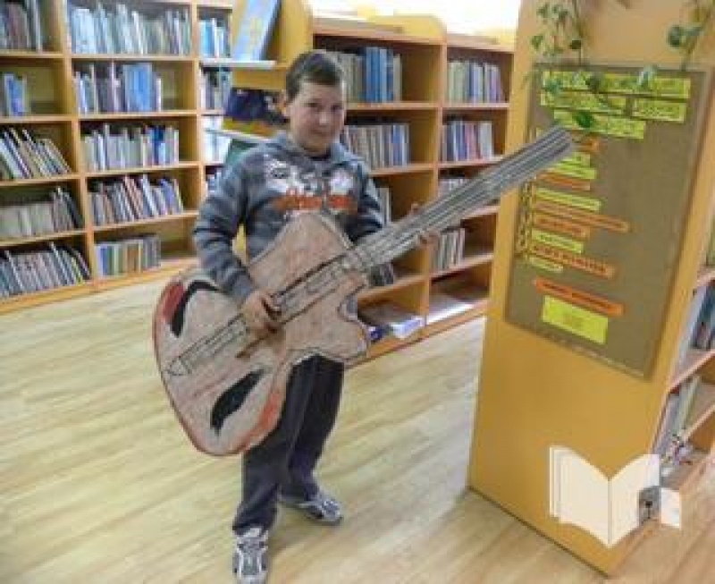 Zdjęcie w galerii na portalu naszwodzislaw.com: Papier z papieru czyli magiczny recykling wiadomości z regionu