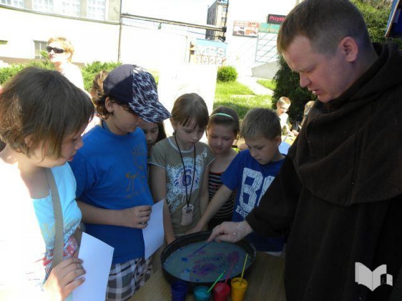 Zdjęcie w galerii na portalu naszwodzislaw.com: Papier z papieru czyli magiczny recykling wiadomości z regionu