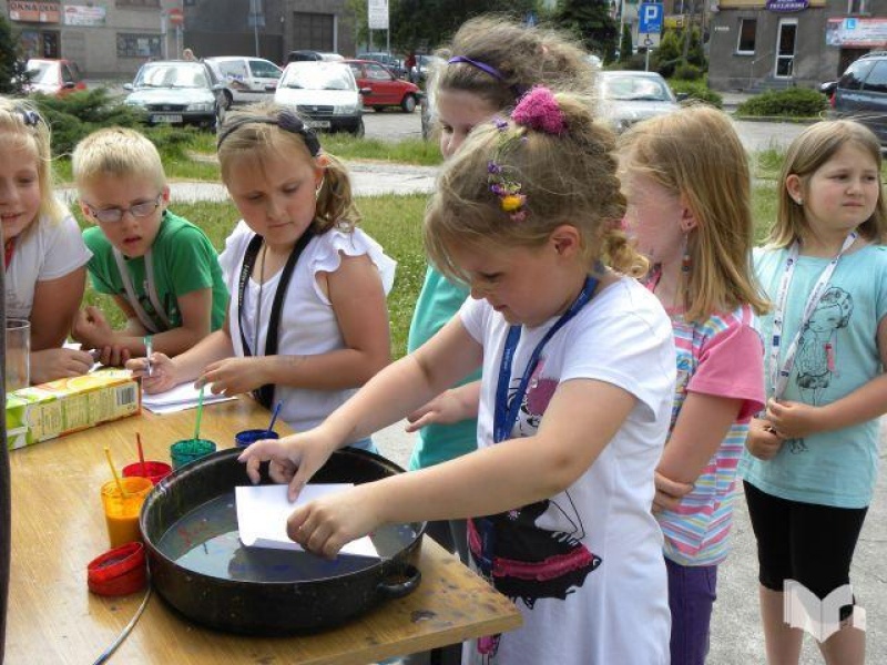 Zdjęcie w galerii na portalu naszwodzislaw.com: Papier z papieru czyli magiczny recykling wiadomości z regionu