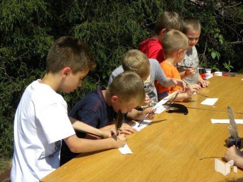 Zdjęcie w galerii na portalu naszwodzislaw.com: Papier z papieru czyli magiczny recykling wiadomości z regionu