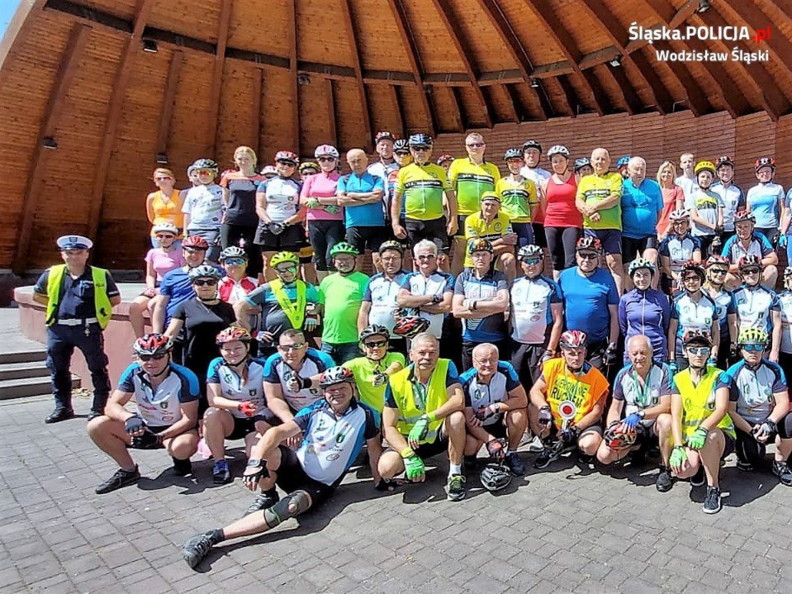 Zdjęcie w galerii na portalu naszwodzislaw.com: Godów. IX Rodzinny Rajd Rowerowy pod okiem policji wiadomości z regionu