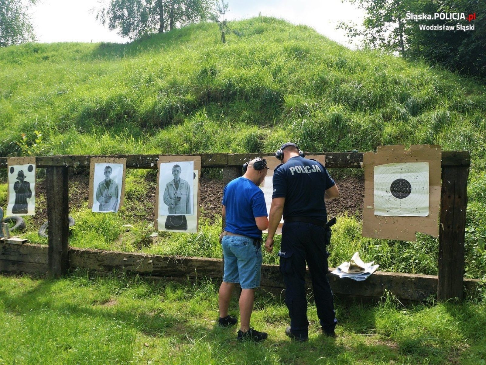 Zdjęcie w galerii na portalu naszwodzislaw.com: Wodzisławscy policjanci trenowali swą celność wiadomości z regionu