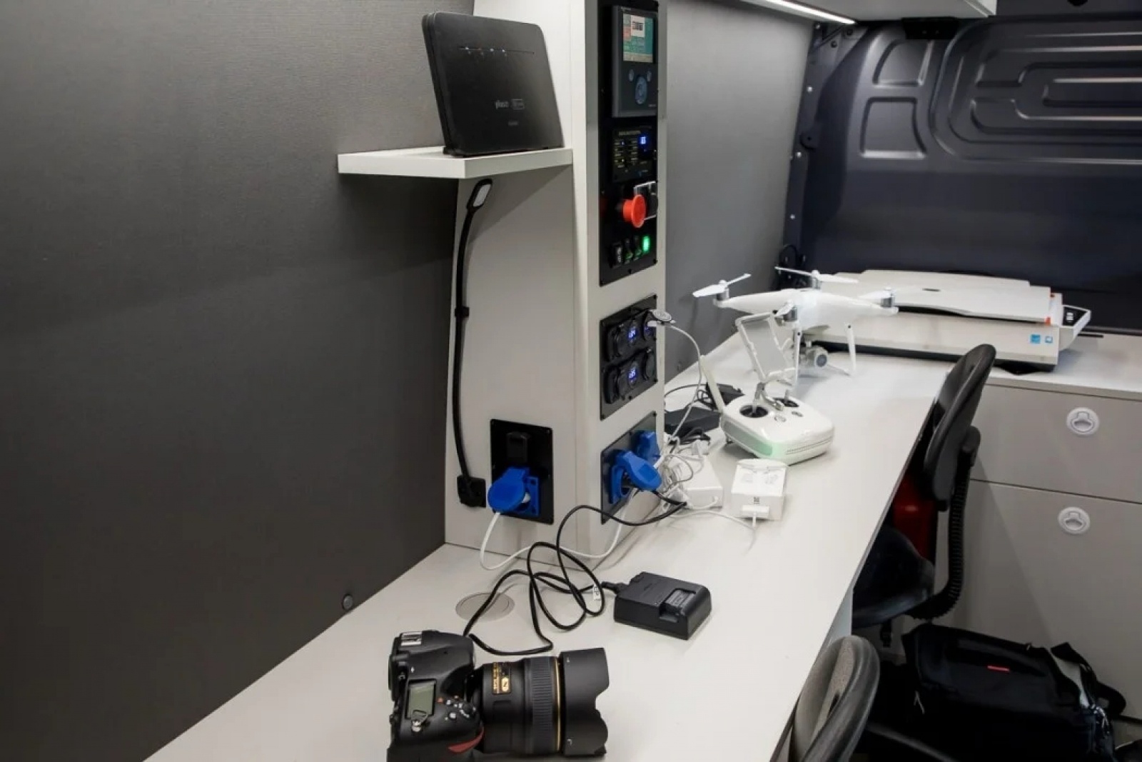 Zdjęcie w galerii na portalu naszwodzislaw.com: Województwo dysponuje Mobilnym Centrum Digitalizacji wiadomości z regionu