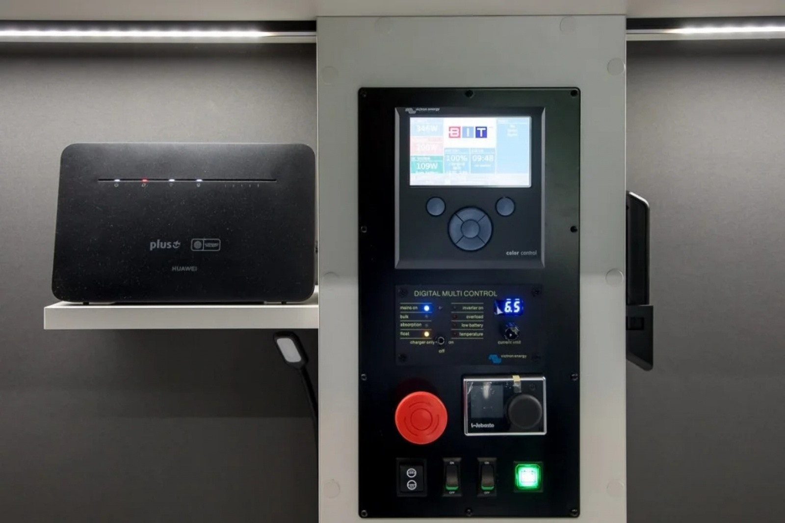 Zdjęcie w galerii na portalu naszwodzislaw.com: Województwo dysponuje Mobilnym Centrum Digitalizacji wiadomości z regionu