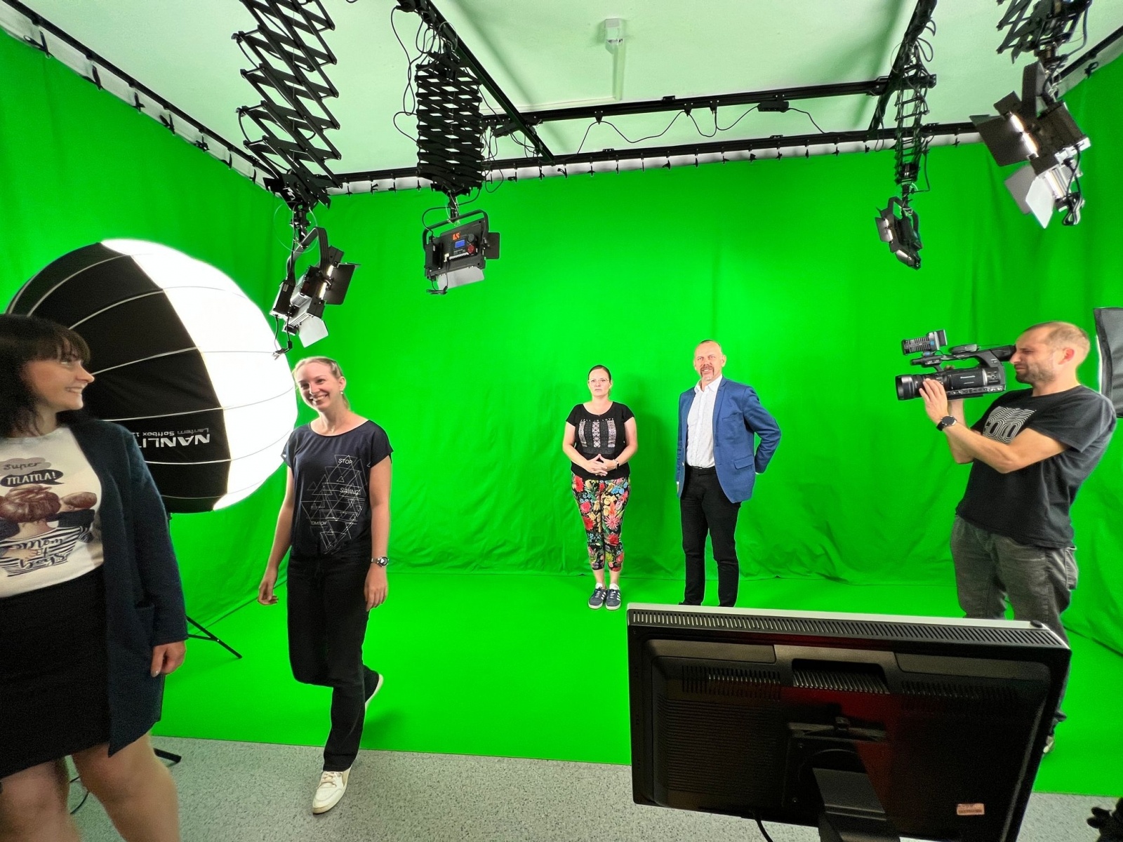 Zdjęcie w galerii na portalu naszwodzislaw.com: W PWSZ Racibórz otwarto Studio TV - Centrum Digitalizacji wiadomości z regionu