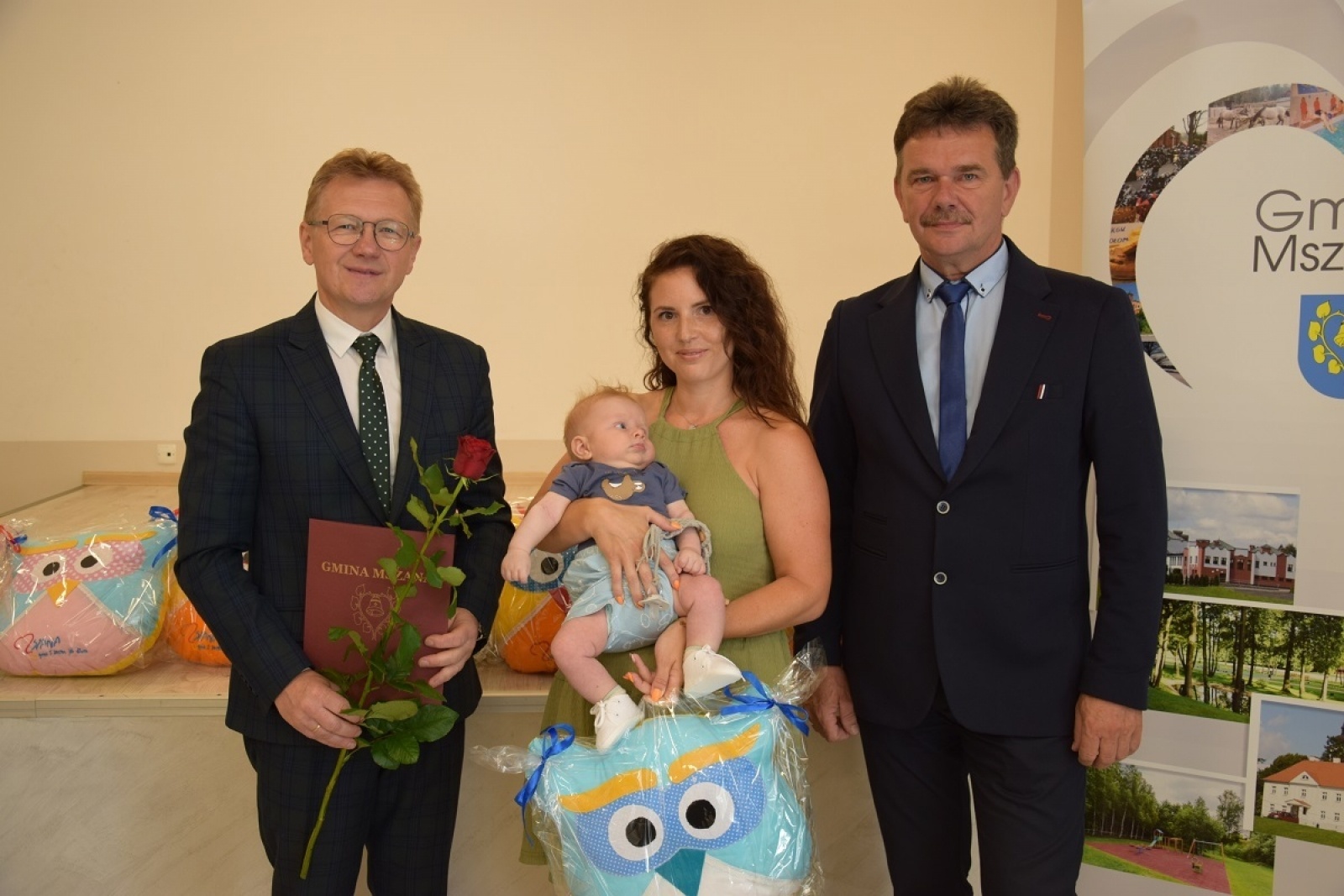 Zdjęcie w galerii na portalu naszwodzislaw.com: Spotkanie z najmłodszymi mieszkańcami Gminy Mszana wiadomości z regionu