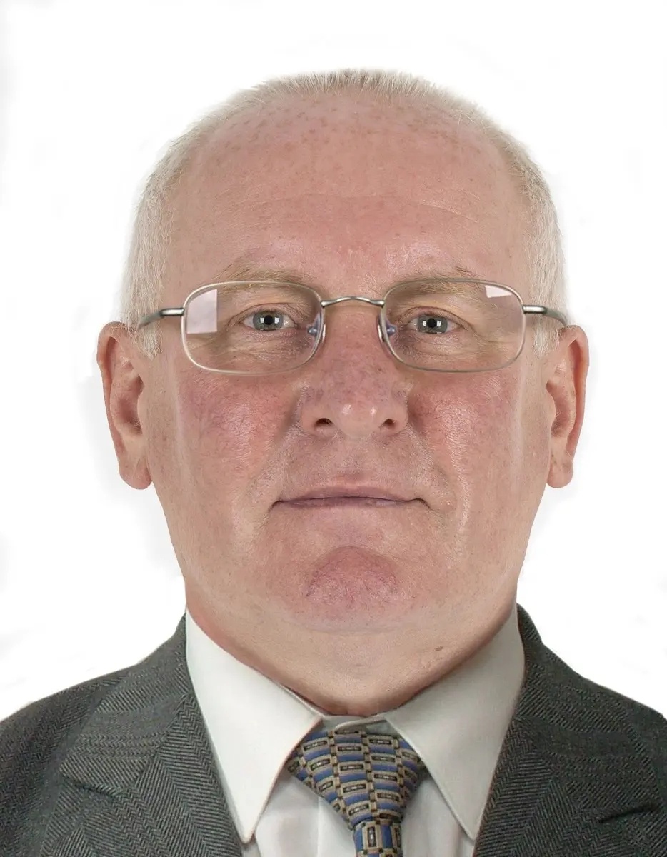 Zdjęcie w galerii na portalu naszwodzislaw.com: Śląska policja pokazała, jak może zmieniać swój wygląd poszukiwany listem gończym Jacek Jaworek wiadomości z regionu