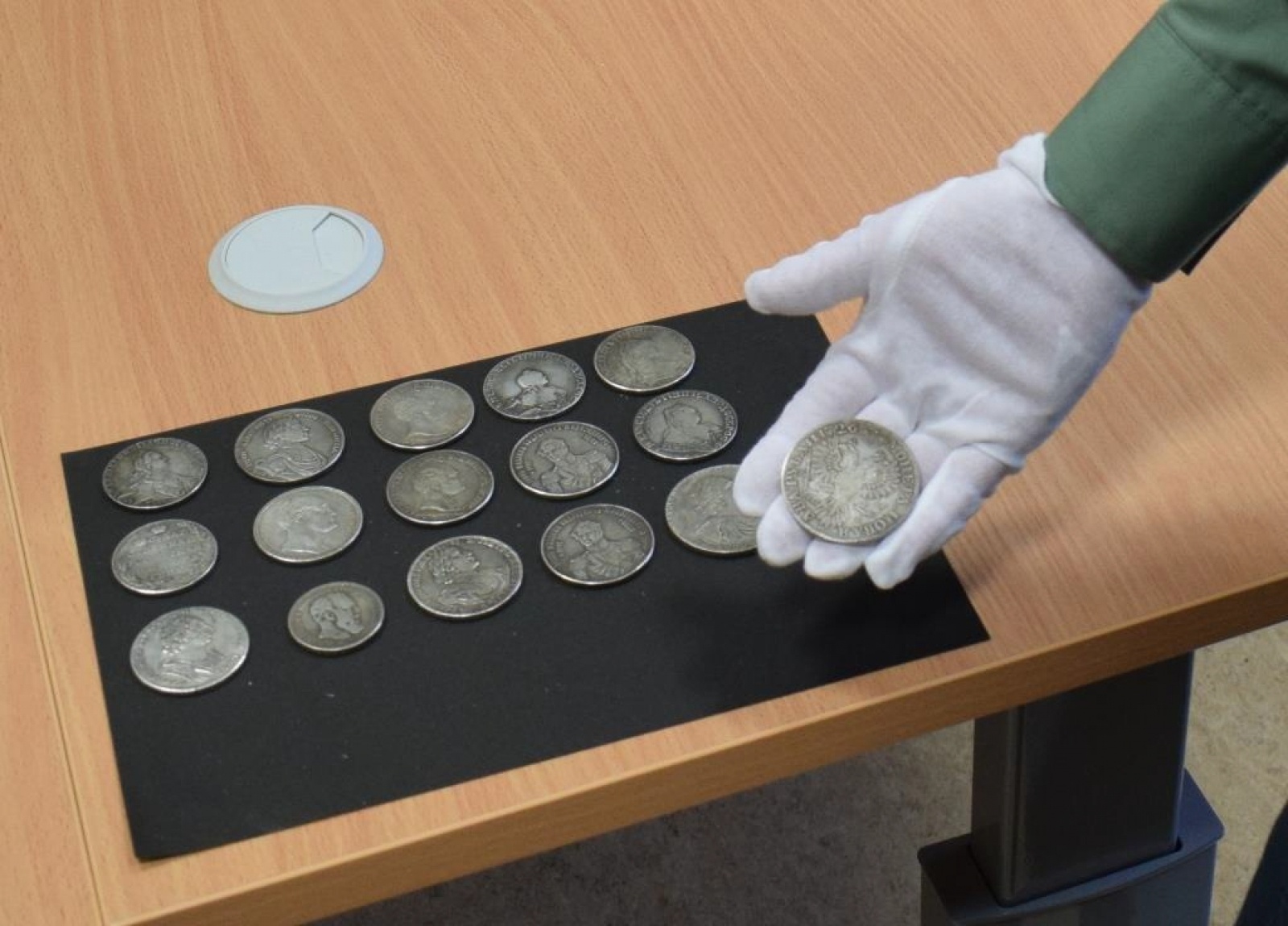 Zdjęcie w galerii na portalu naszwodzislaw.com: Jak nie zostać wakacyjnym przemytnikiem [LISTA RZECZY ZABRONIONYCH] wiadomości z regionu