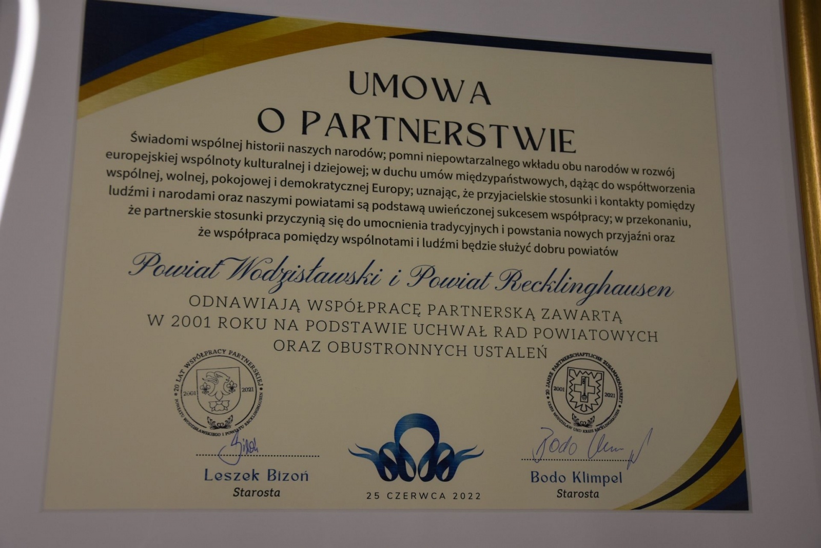 Zdjęcie w galerii na portalu naszwodzislaw.com: Wspólnie uczcili jubileusz 20-lecia współpracy wiadomości z regionu