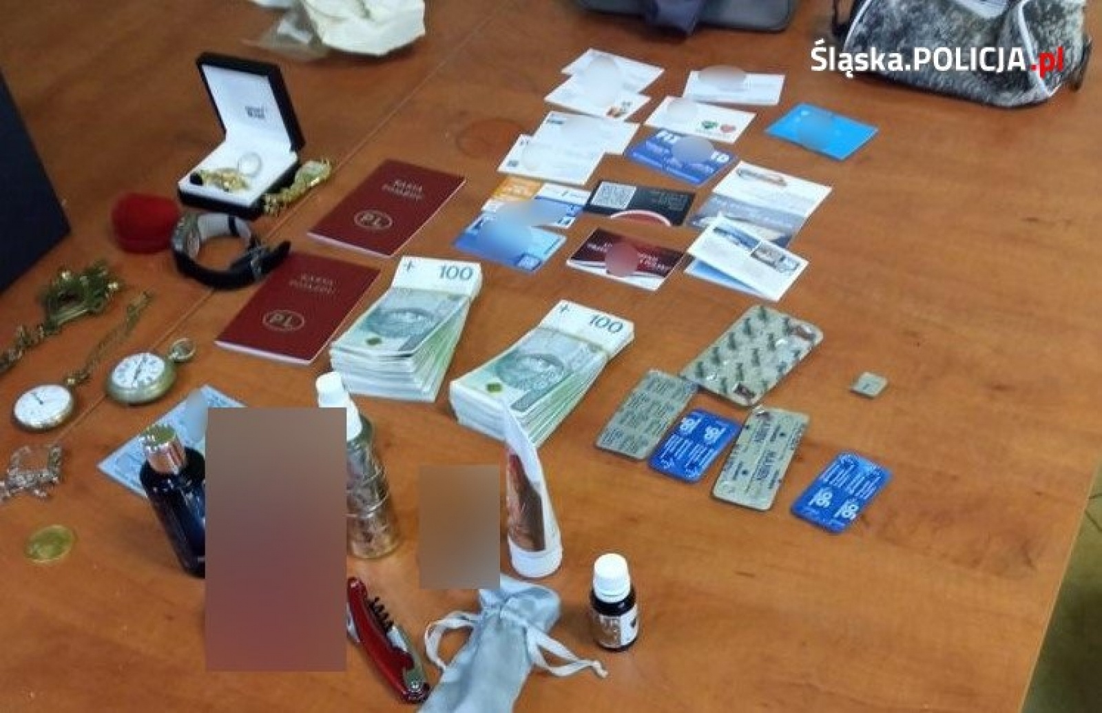Zdjęcie w galerii na portalu naszwodzislaw.com: Kolejne zatrzymania w śledztwie dotyczącym urządzenia nielegalnych gier hazardowych wiadomości z regionu