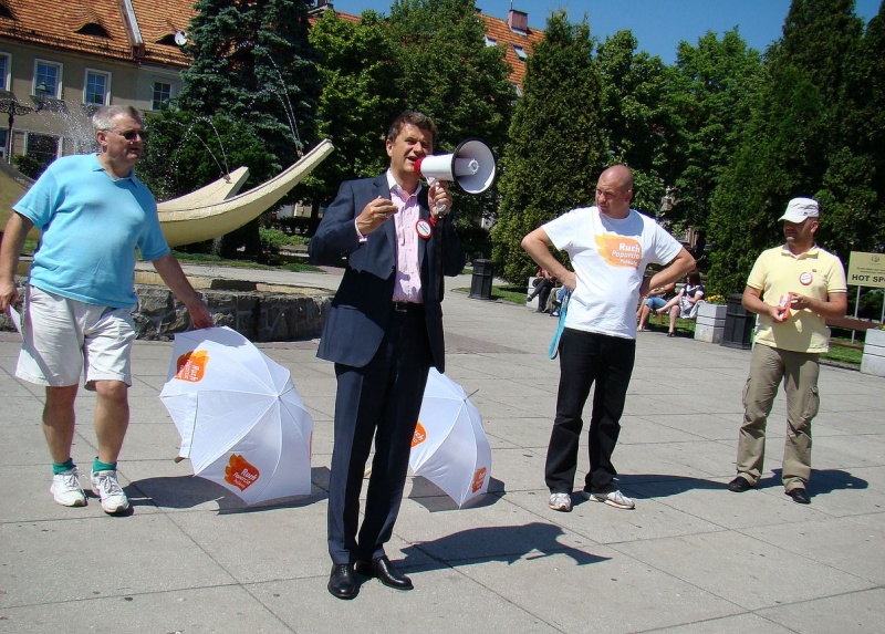 Zdjęcie w galerii na portalu naszwodzislaw.com: Pustki na spotkaniu z Palikotem wiadomości z regionu