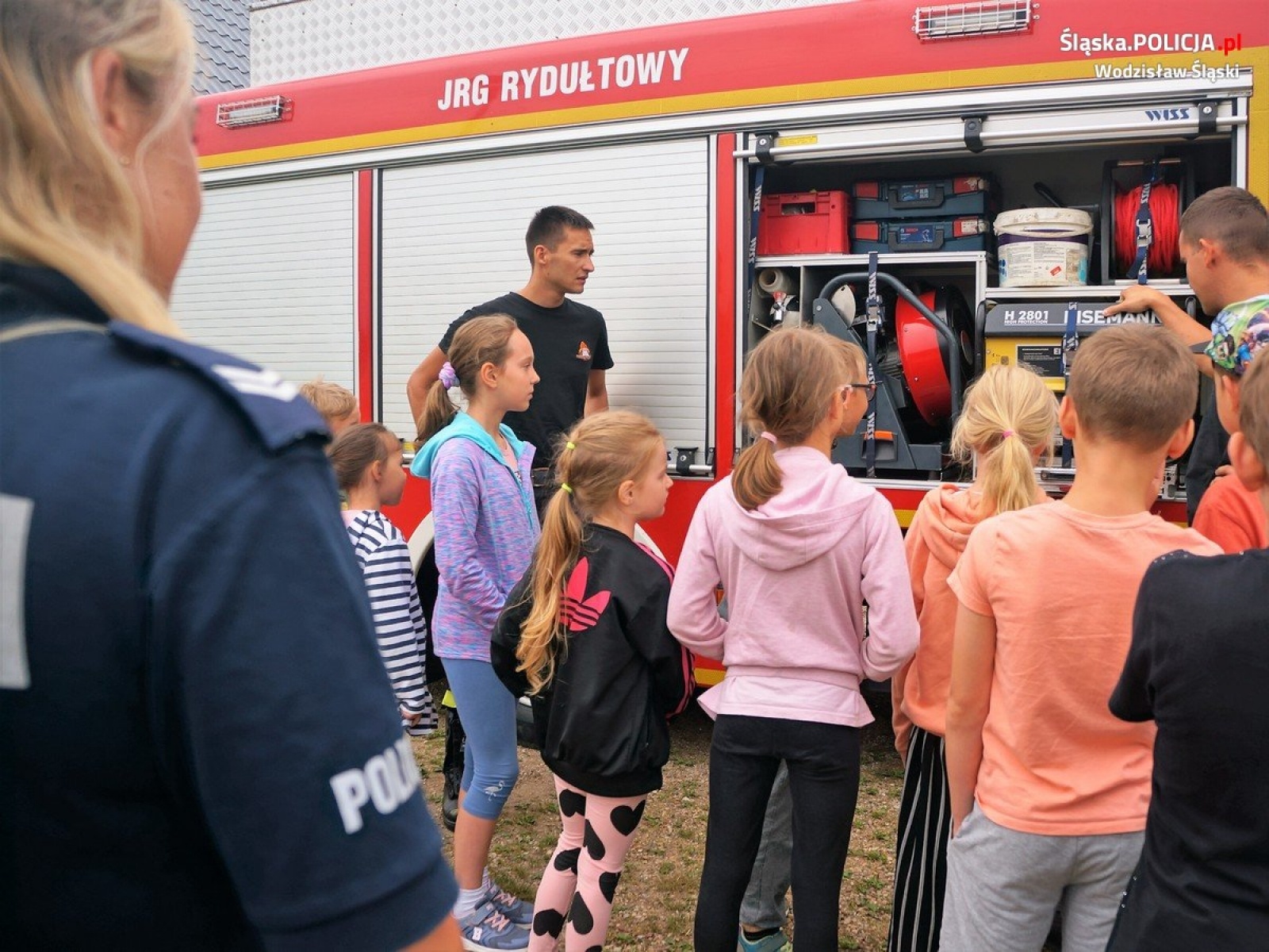 Zdjęcie w galerii na portalu naszwodzislaw.com: Wakacyjne półkolonie ze strażą i policją wiadomości z regionu