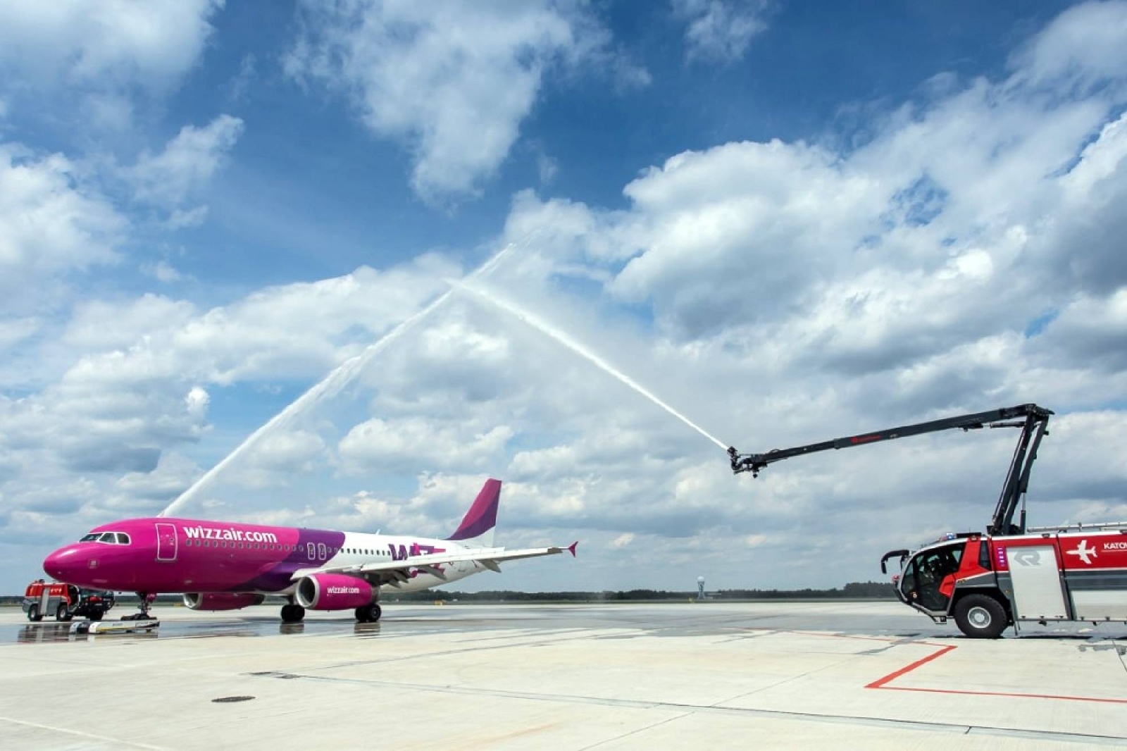 Zdjęcie w galerii na portalu naszwodzislaw.com: Nowa inwestycja w Międzynarodowym Porcie Lotniczym w Katowicach wiadomości z regionu