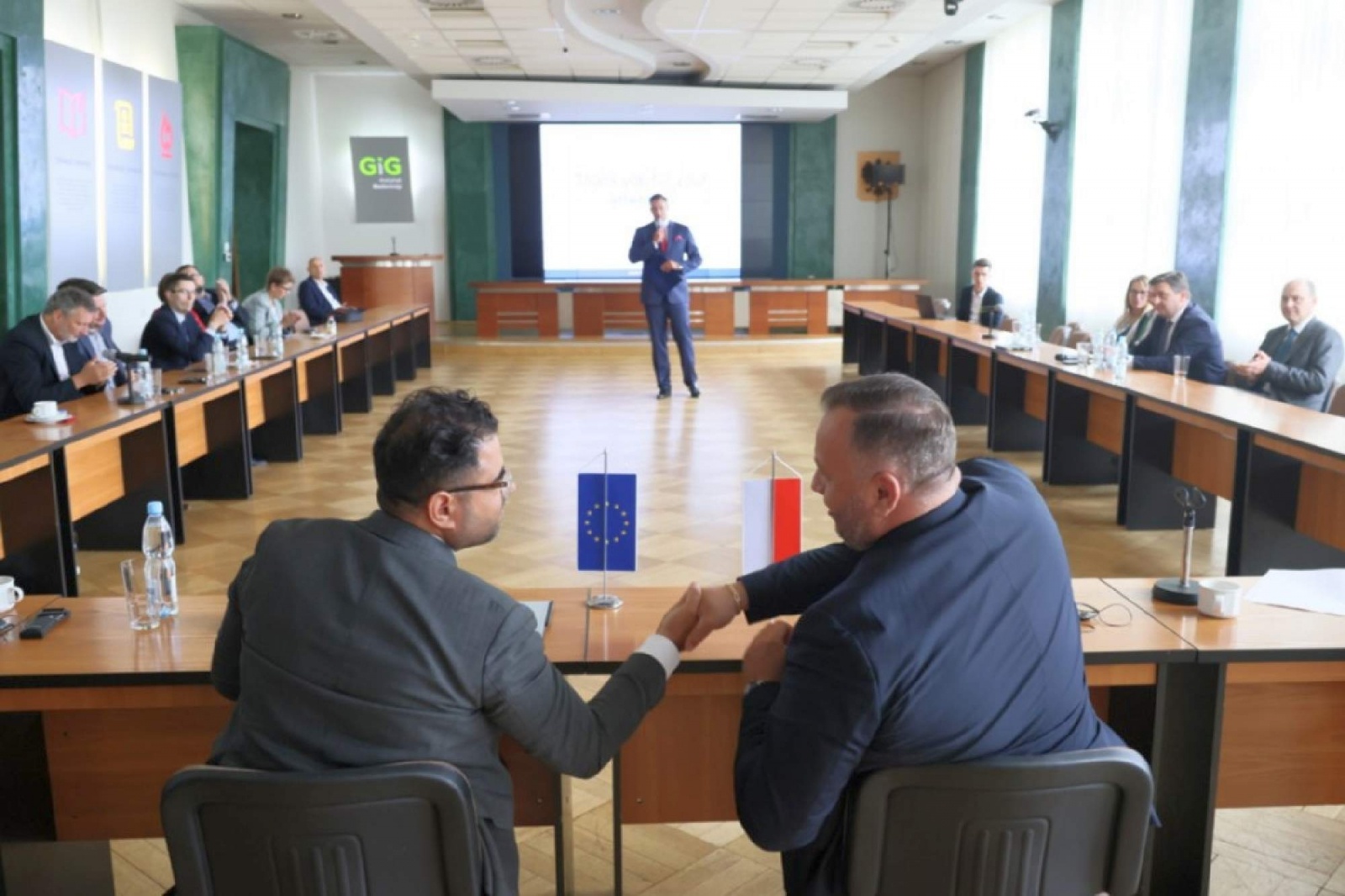 Zdjęcie w galerii na portalu naszwodzislaw.com: W siedzibie Głównego Instytutu Górnictwa w Katowicach odbyły się konsultacje dotyczące pakietu Fit for 55 wiadomości z regionu