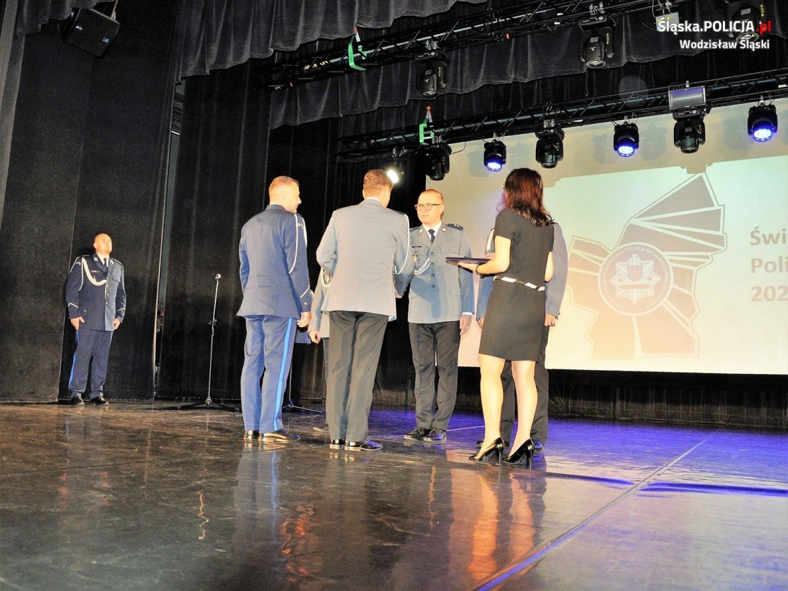 Zdjęcie w galerii na portalu naszwodzislaw.com: Święto Policji w wodzisławskim garnizonie wiadomości z regionu