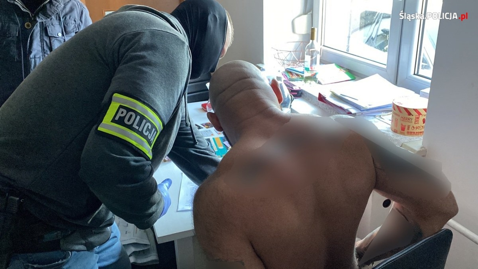 Zdjęcie w galerii na portalu naszwodzislaw.com: Gang pseudokibiców przemycał ludzi wiadomości z regionu