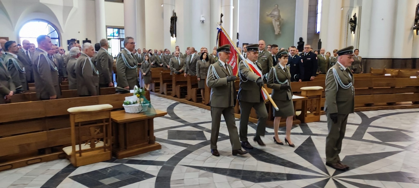 Zdjęcie w galerii na portalu naszwodzislaw.com: Niech wasza praca będzie czasem bezgłośnym uwielbianiem Pana wiadomości z regionu