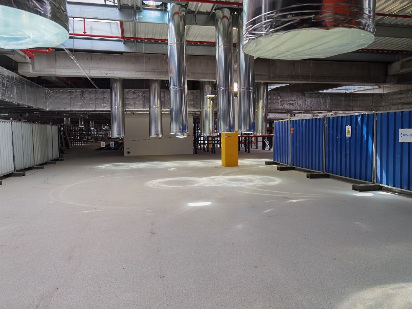 Zdjęcie w galerii na portalu naszwodzislaw.com: Raport z budowy centrum logistycznego w Gorzyczkach wiadomości z regionu