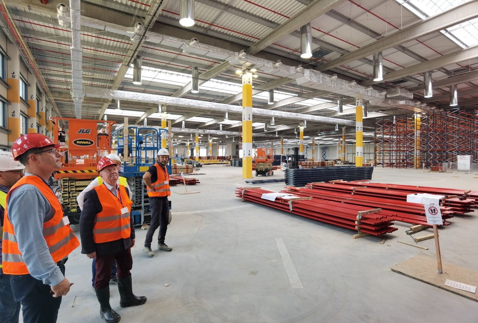 Zdjęcie w galerii na portalu naszwodzislaw.com: Raport z budowy centrum logistycznego w Gorzyczkach wiadomości z regionu