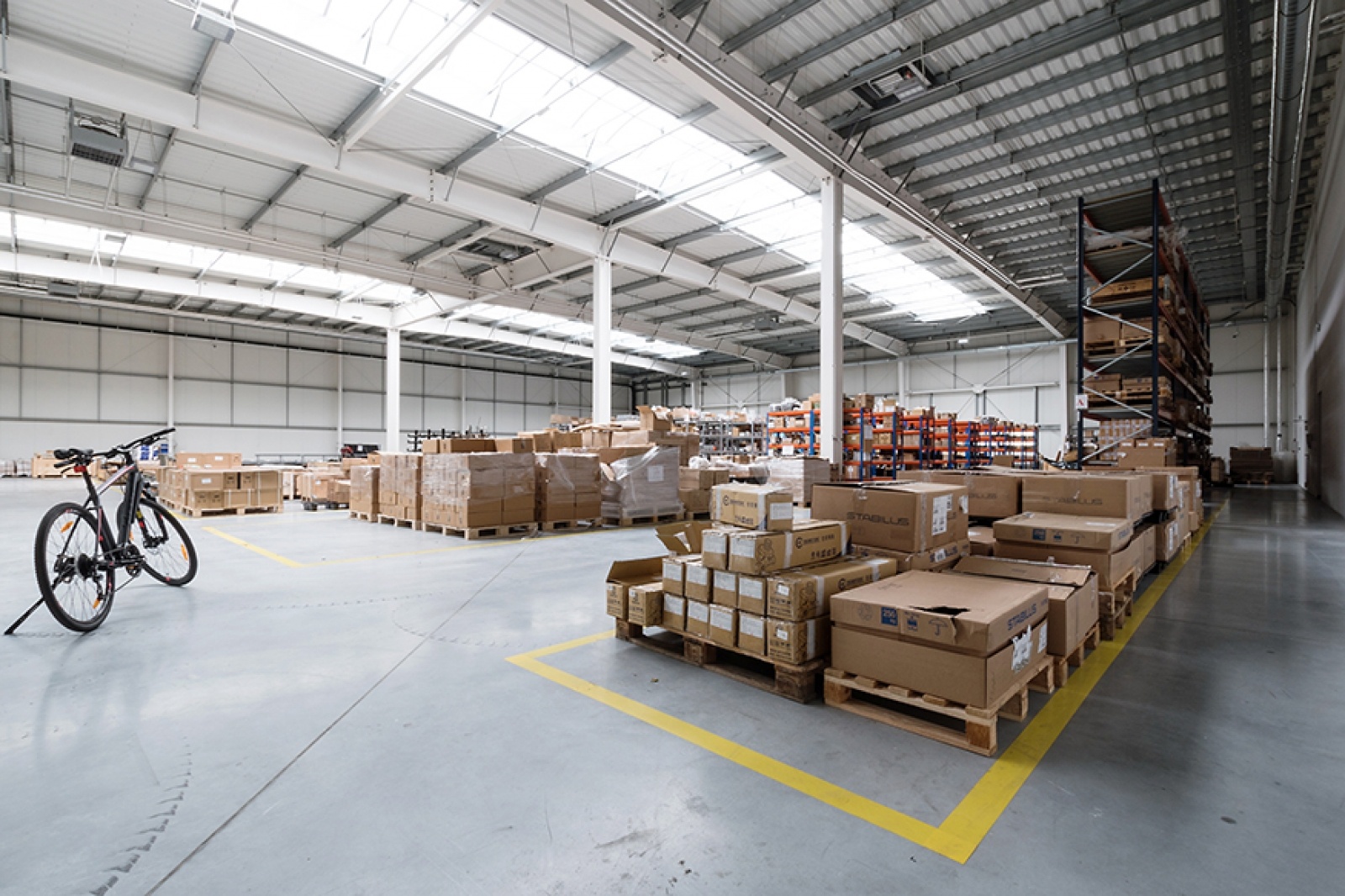 Zdjęcie w galerii na portalu naszwodzislaw.com: PIVEXIN TECHNOLOGY Sp. z o. o. z siedzibą w Babicach poszukuje pracowników, trwa rekrutacja do Działu IT, Technicznego i  Handlowego.  wiadomości z regionu