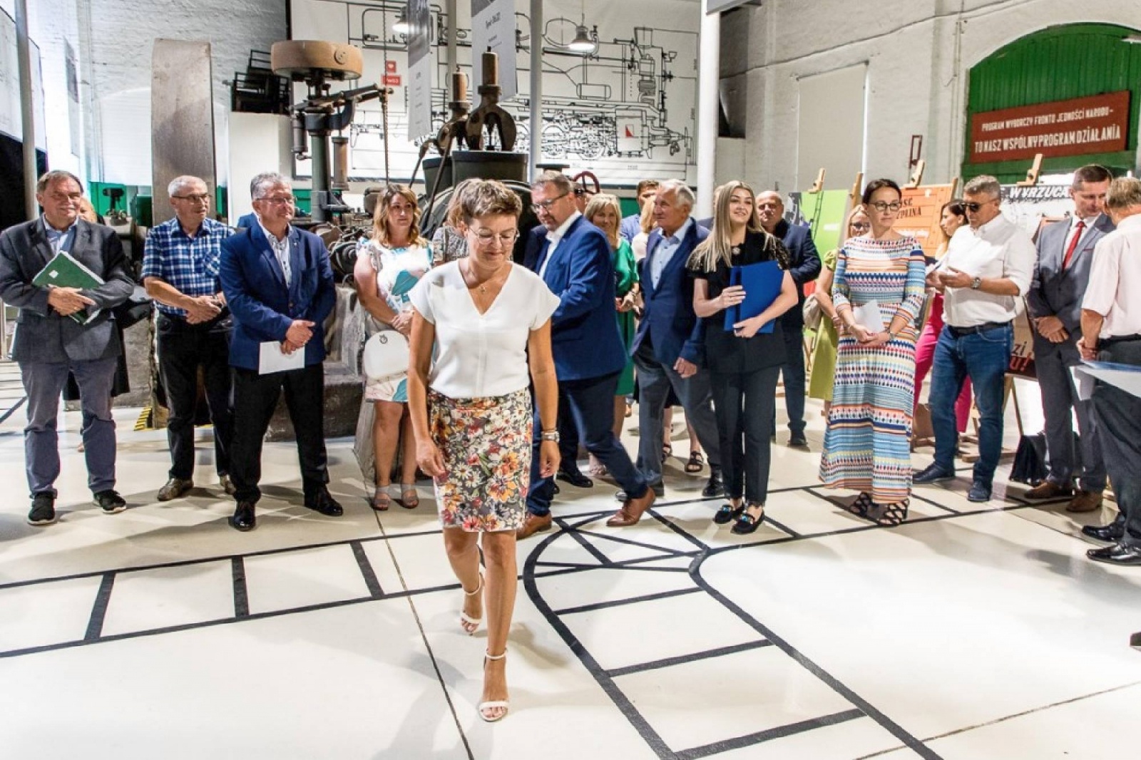 Zdjęcie w galerii na portalu naszwodzislaw.com: Inicjatywa sołecka dla powiatu wodzisławskiego - umowy podpisano w skansenie wiadomości z regionu