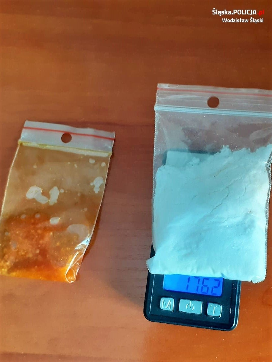 Zdjęcie w galerii na portalu naszwodzislaw.com: Intuicja nie zawiodła. Dopalacze ujawnione w Pszowie wiadomości z regionu