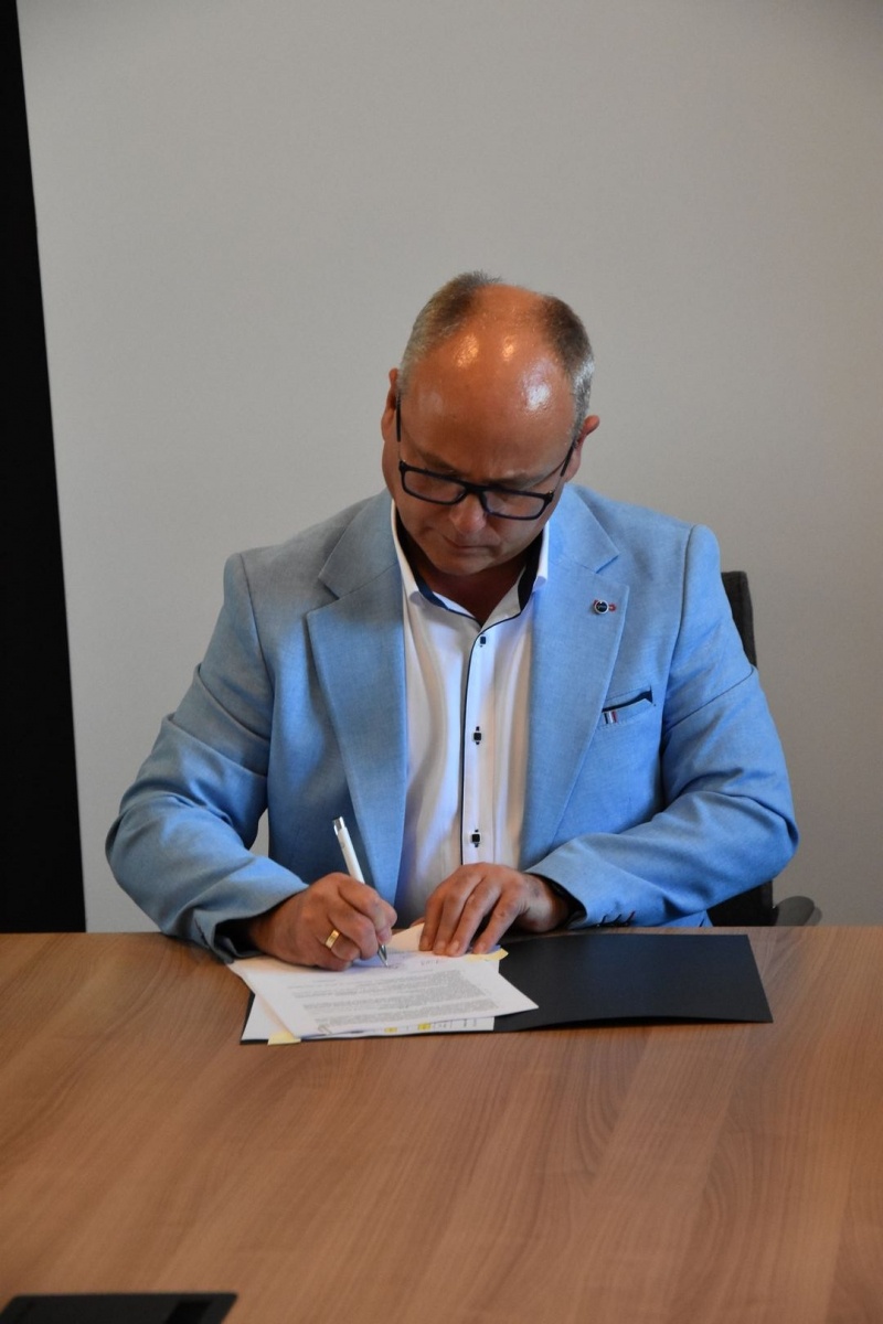 Zdjęcie w galerii na portalu naszwodzislaw.com: Dwie szkoły w centrum Wodzisławia Śl. zyskają bardziej ekologiczne ciepło wiadomości z regionu