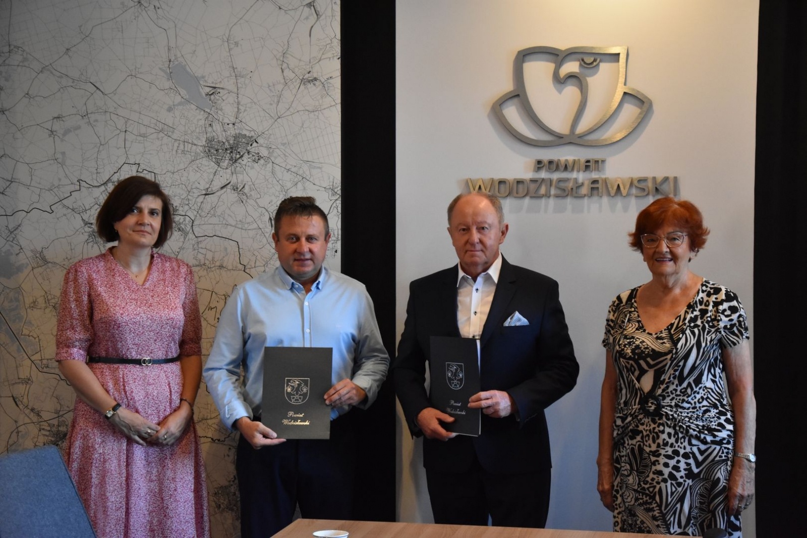 Zdjęcie w galerii na portalu naszwodzislaw.com: Przy szkole w Rydułtowach będzie bardziej estetycznie i funkcjonalnie wiadomości z regionu