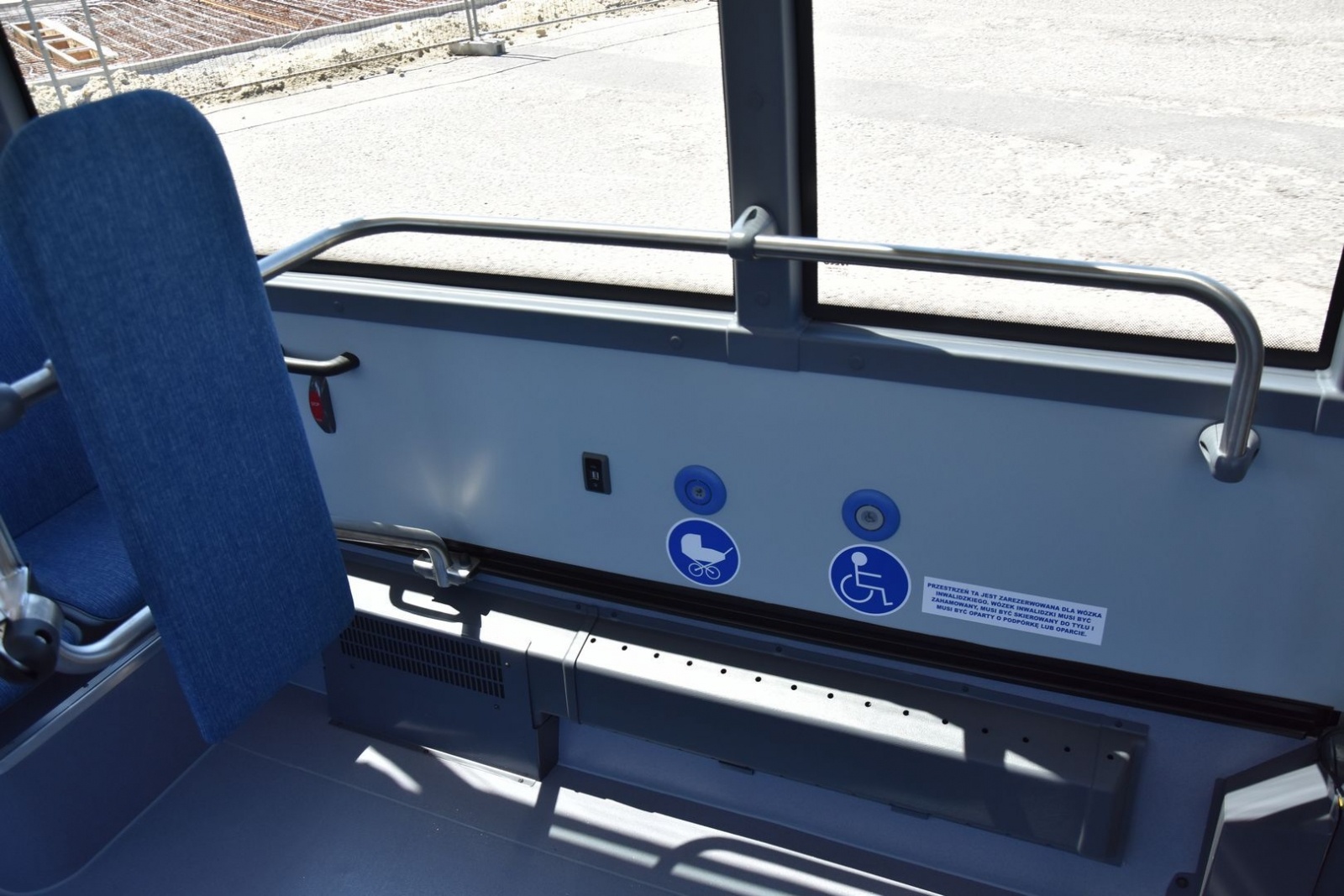 Zdjęcie w galerii na portalu naszwodzislaw.com: Dwa nowe autobusy zasiliły Wodzisławską Komunikację Powiatową wiadomości z regionu