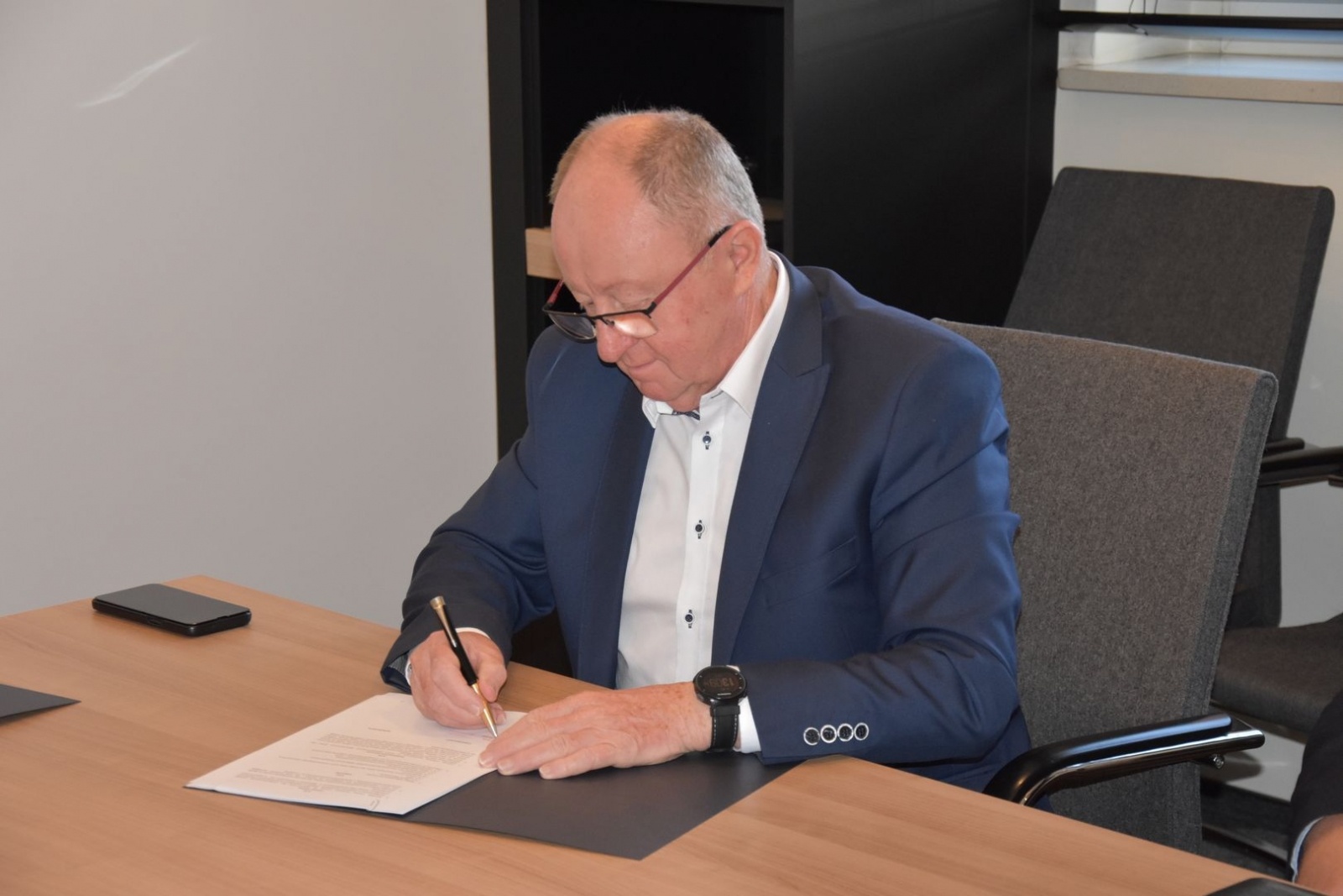 Zdjęcie w galerii na portalu naszwodzislaw.com: Wiejska w Uchylsku do przebudowy wiadomości z regionu