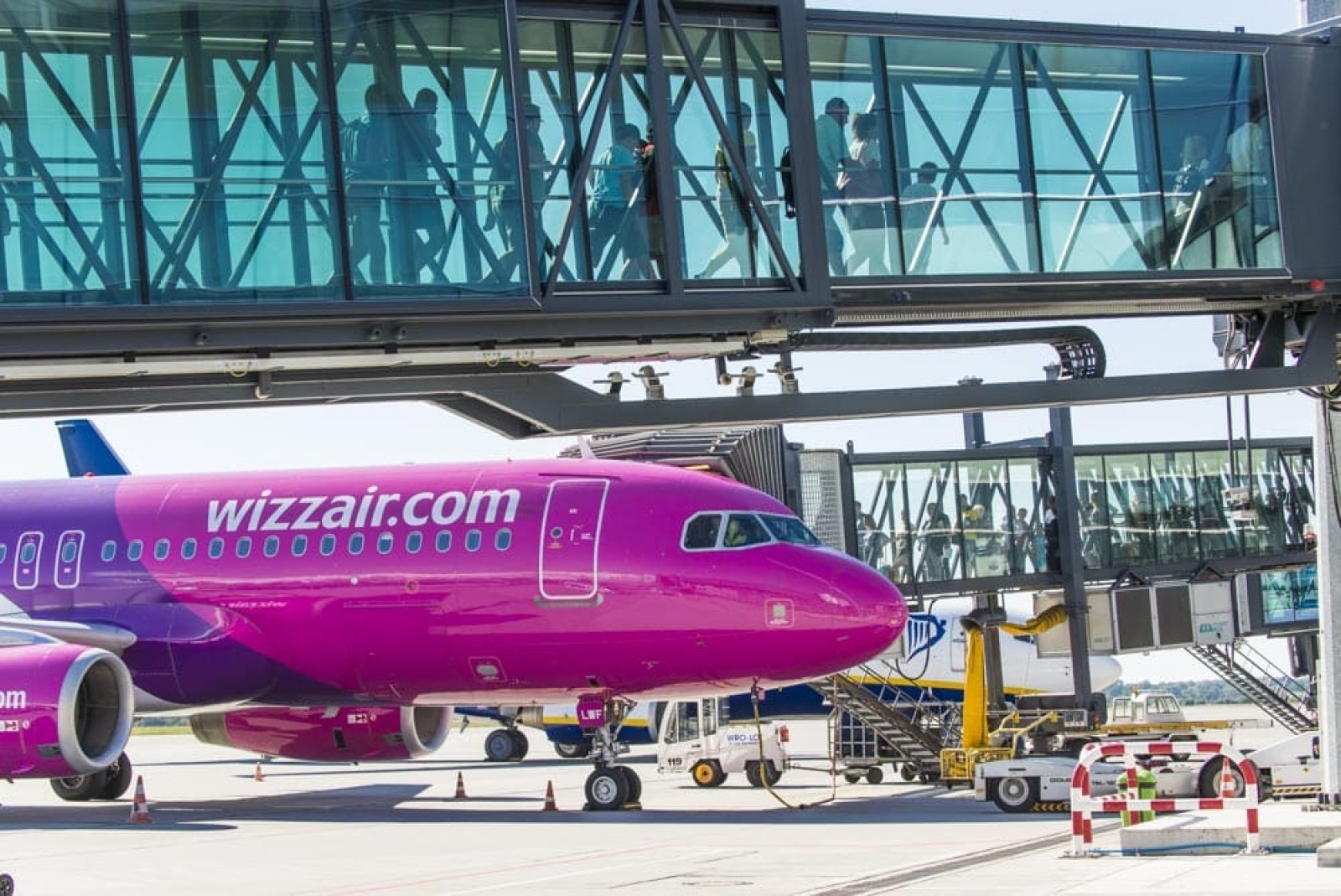 Zdjęcie w galerii na portalu naszwodzislaw.com: Wizz Air powiększa bazę we Wrocławiu. Nowe połączenia uruchomione wiadomości z regionu