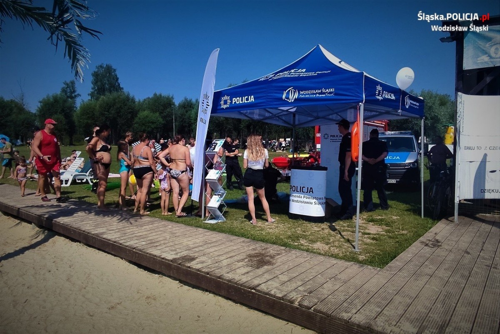 Zdjęcie w galerii na portalu naszwodzislaw.com: Wspólna akcja policji, strażaków i WOPR na ośrodku w Olzie wiadomości z regionu