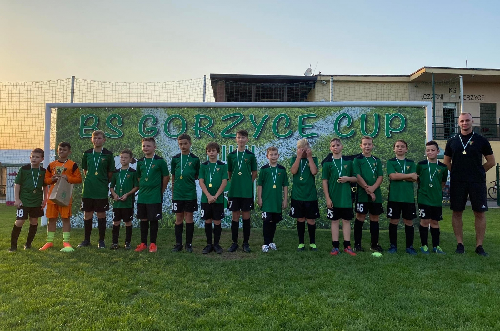 Zdjęcie w galerii na portalu naszwodzislaw.com: Emocji i goli pod dostatkiem. Gorzyce Cup na półmetku [FOTO] wiadomości z regionu