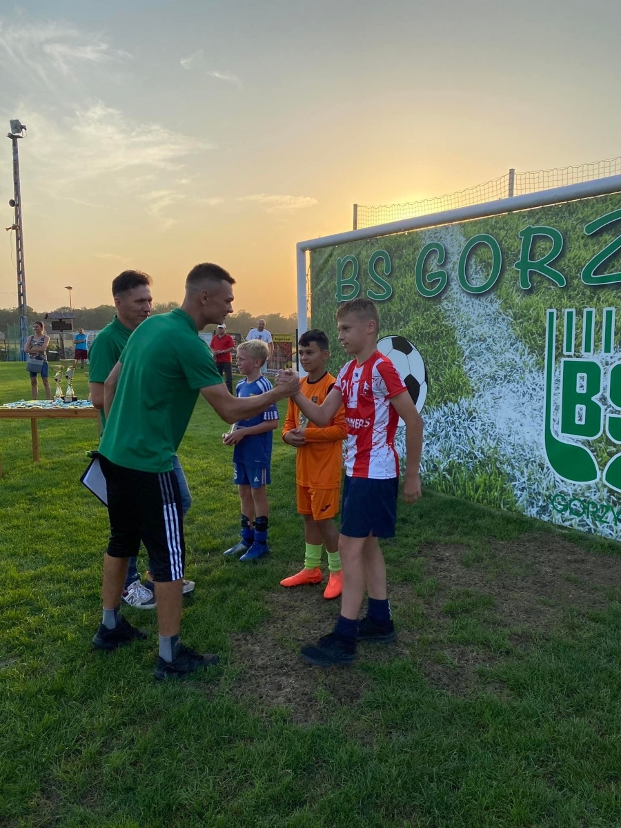 Zdjęcie w galerii na portalu naszwodzislaw.com: Emocji i goli pod dostatkiem. Gorzyce Cup na półmetku [FOTO] wiadomości z regionu