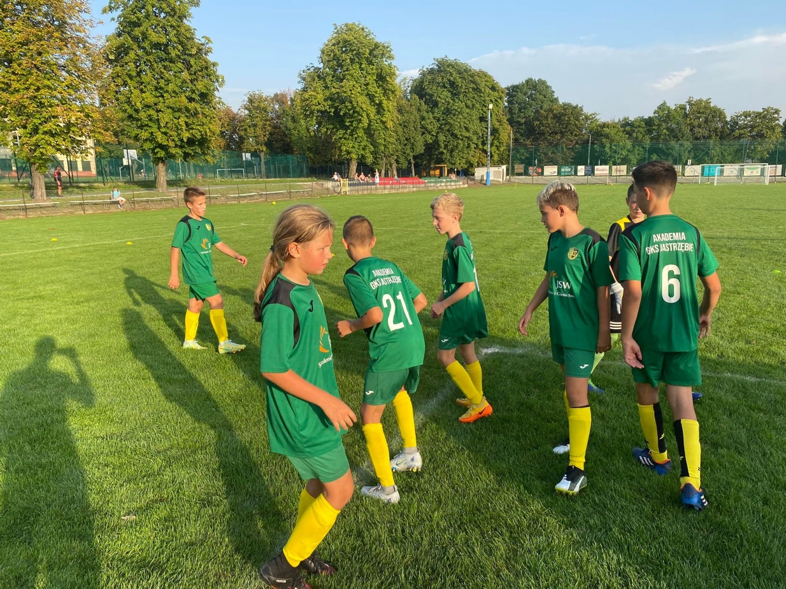 Zdjęcie w galerii na portalu naszwodzislaw.com: Emocji i goli pod dostatkiem. Gorzyce Cup na półmetku [FOTO] wiadomości z regionu