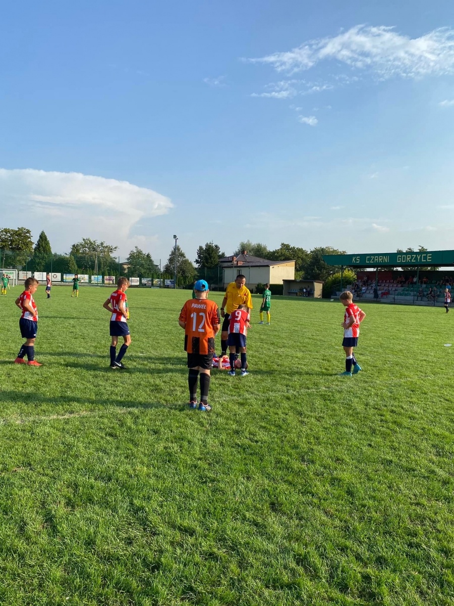 Zdjęcie w galerii na portalu naszwodzislaw.com: Emocji i goli pod dostatkiem. Gorzyce Cup na półmetku [FOTO] wiadomości z regionu
