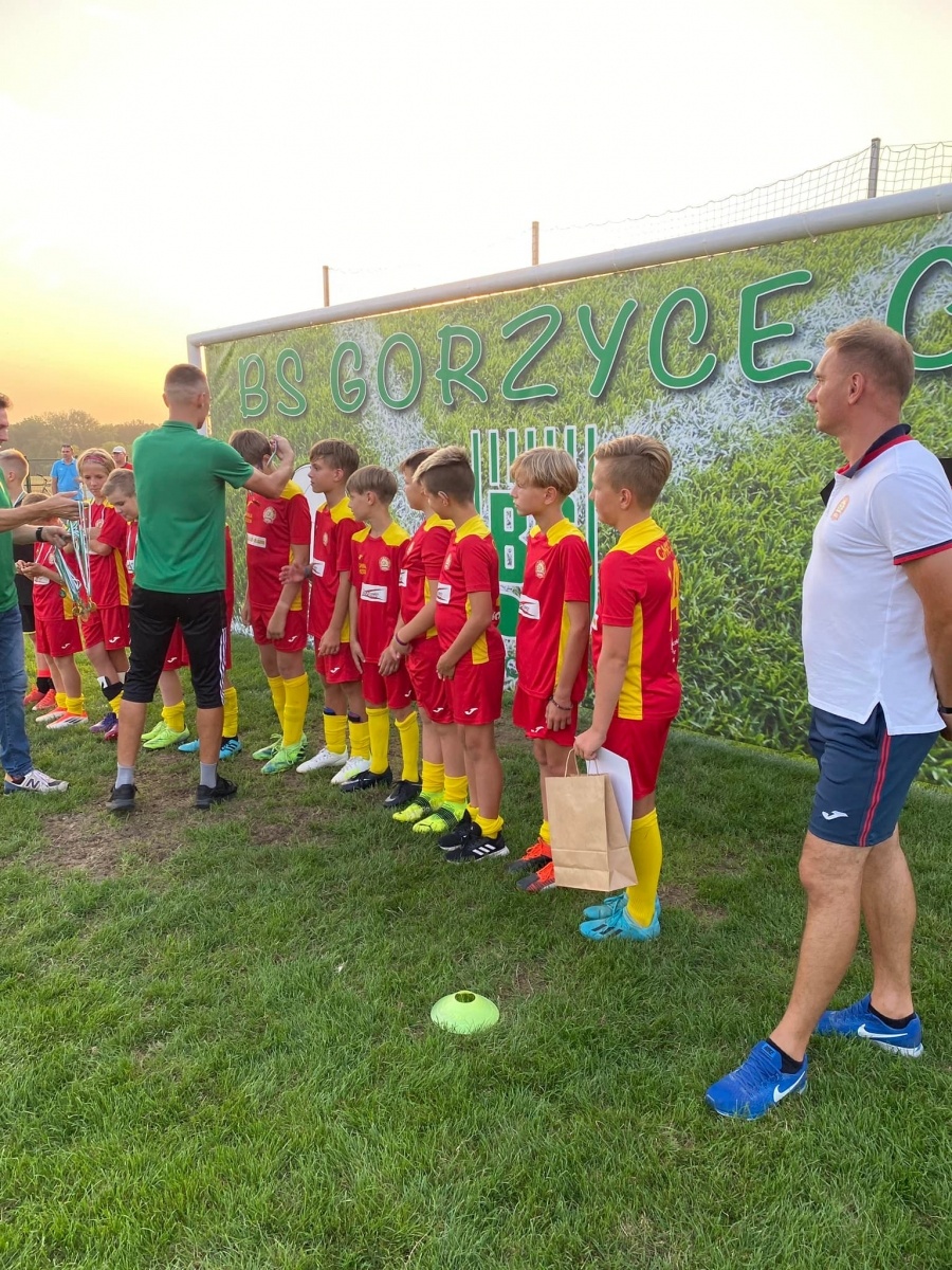 Zdjęcie w galerii na portalu naszwodzislaw.com: Emocji i goli pod dostatkiem. Gorzyce Cup na półmetku [FOTO] wiadomości z regionu