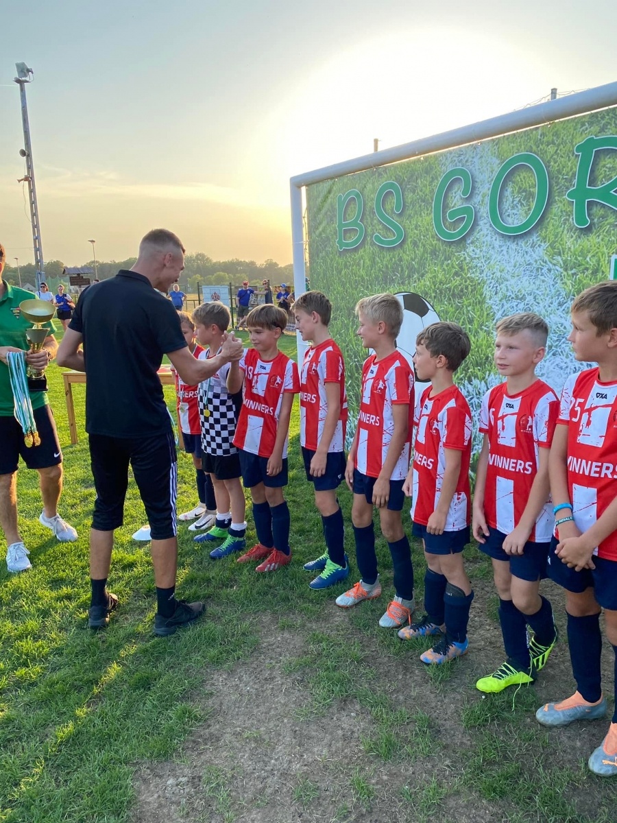 Zdjęcie w galerii na portalu naszwodzislaw.com: Emocji i goli pod dostatkiem. Gorzyce Cup na półmetku [FOTO] wiadomości z regionu