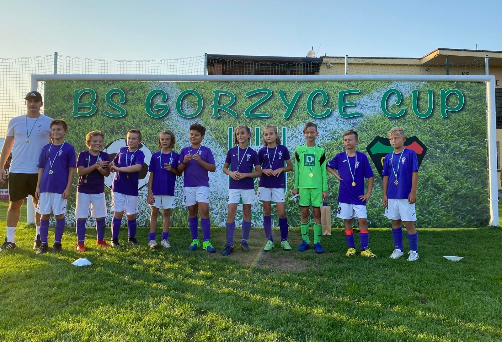 Zdjęcie w galerii na portalu naszwodzislaw.com: Emocji i goli pod dostatkiem. Gorzyce Cup na półmetku [FOTO] wiadomości z regionu