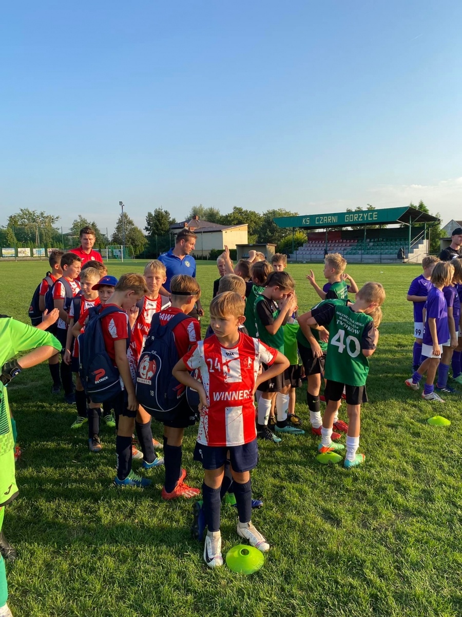 Zdjęcie w galerii na portalu naszwodzislaw.com: Emocji i goli pod dostatkiem. Gorzyce Cup na półmetku [FOTO] wiadomości z regionu