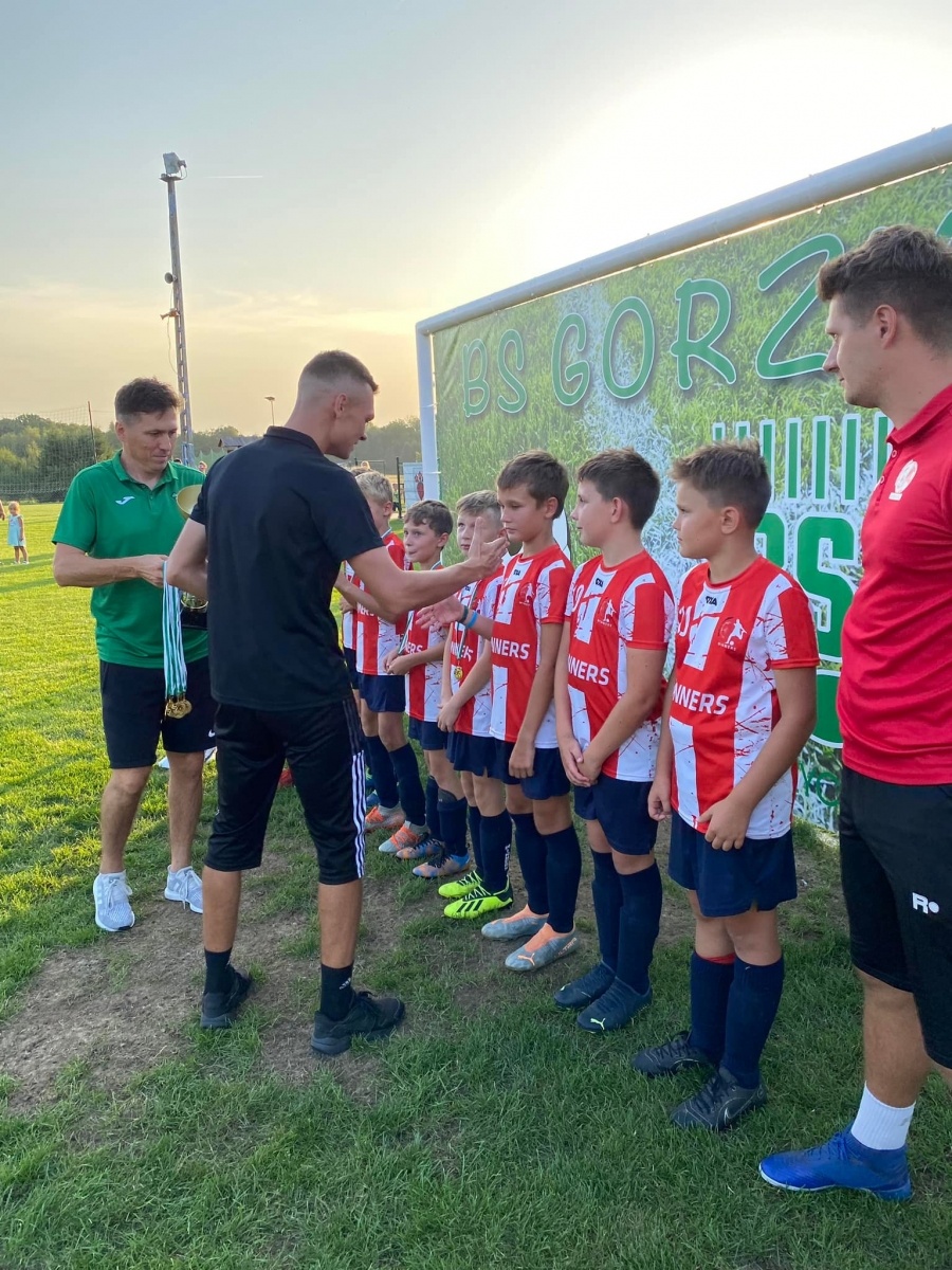 Zdjęcie w galerii na portalu naszwodzislaw.com: Emocji i goli pod dostatkiem. Gorzyce Cup na półmetku [FOTO] wiadomości z regionu