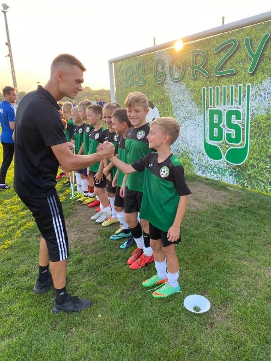 Zdjęcie w galerii na portalu naszwodzislaw.com: Emocji i goli pod dostatkiem. Gorzyce Cup na półmetku [FOTO] wiadomości z regionu