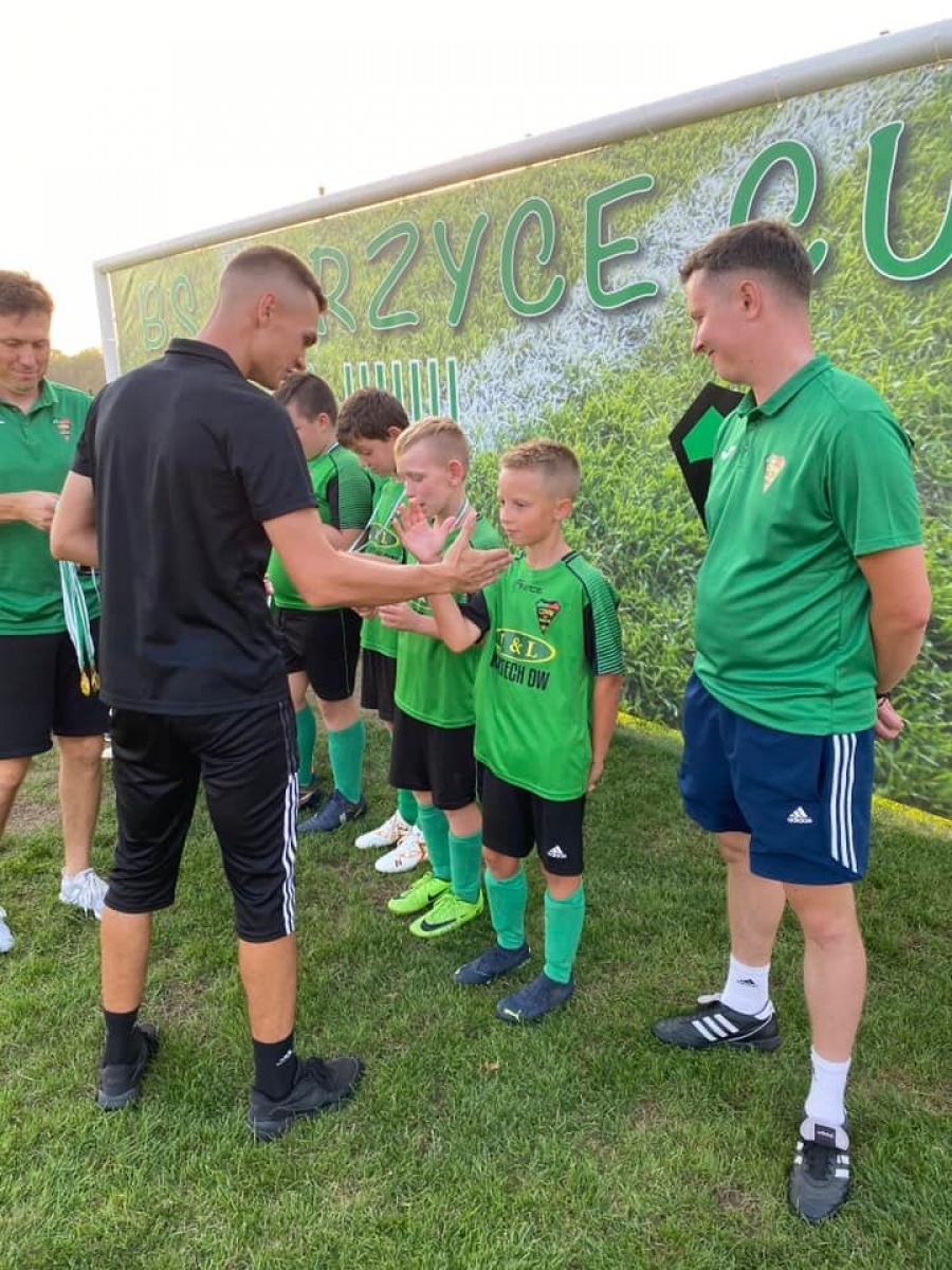 Zdjęcie w galerii na portalu naszwodzislaw.com: Emocji i goli pod dostatkiem. Gorzyce Cup na półmetku [FOTO] wiadomości z regionu
