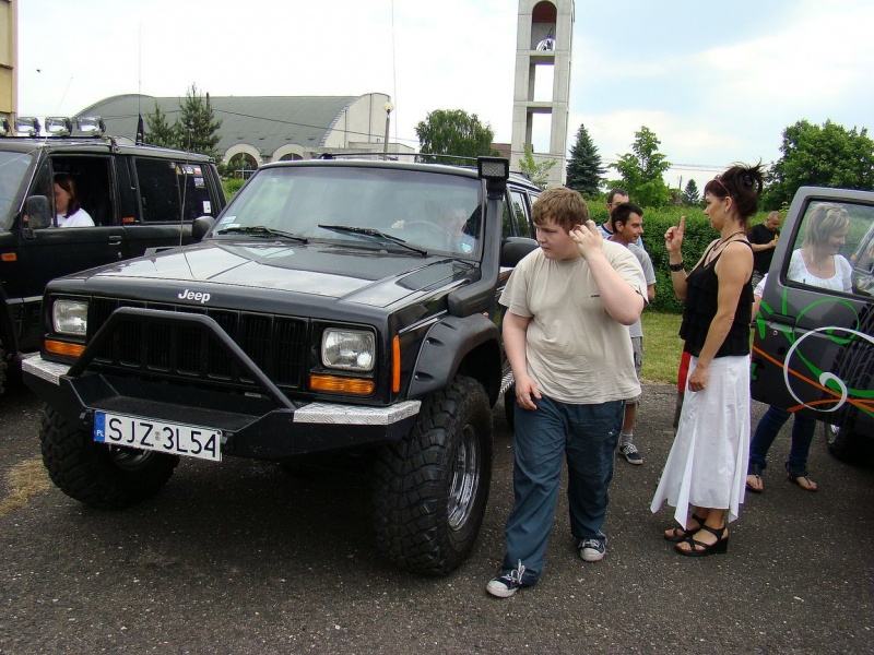Zdjęcie w galerii na portalu naszwodzislaw.com: Uczniowie za kierownicami terenówek wiadomości z regionu