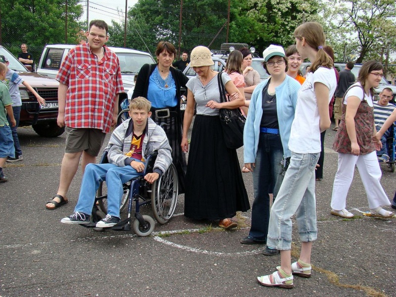 Zdjęcie w galerii na portalu naszwodzislaw.com: Uczniowie za kierownicami terenówek wiadomości z regionu