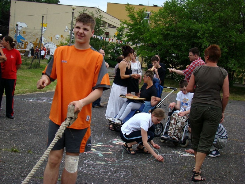 Zdjęcie w galerii na portalu naszwodzislaw.com: Uczniowie za kierownicami terenówek wiadomości z regionu