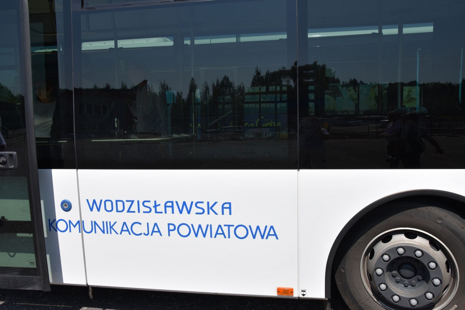 Zdjęcie w galerii na portalu naszwodzislaw.com: 1 września rusza nowa linia w powiecie. Przez miesiąc za darmo wiadomości z regionu