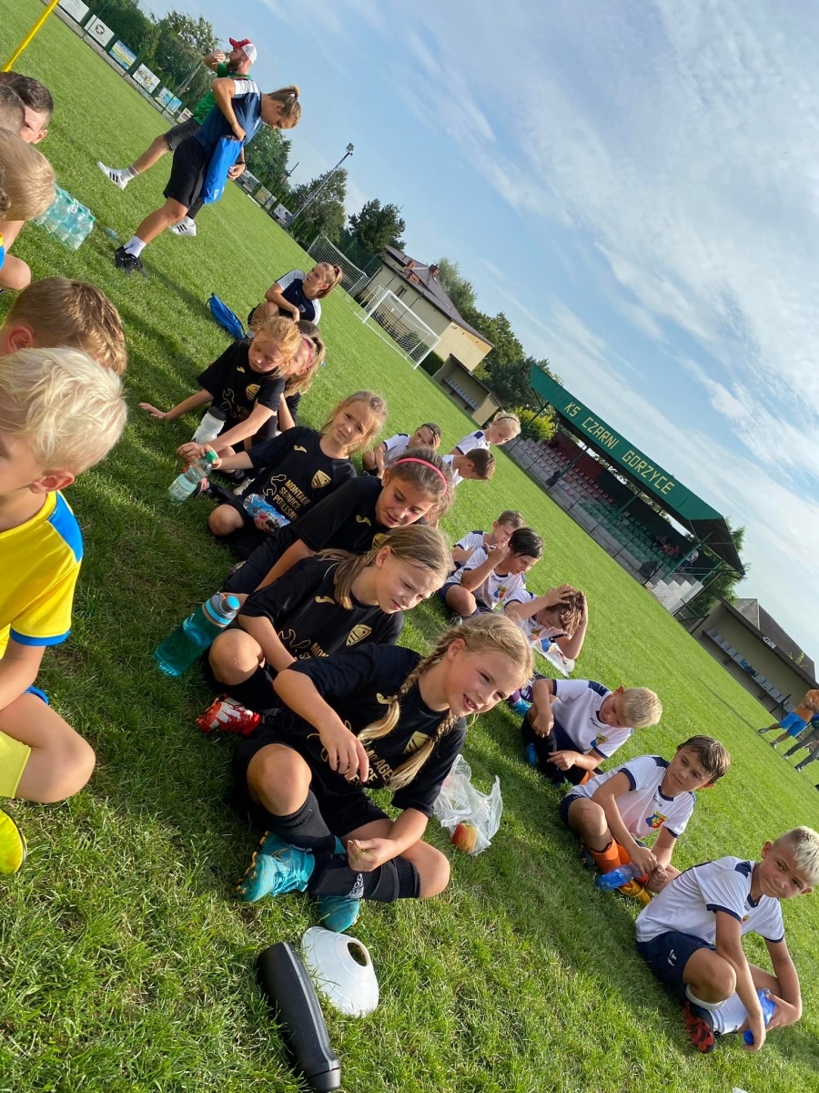 Zdjęcie w galerii na portalu naszwodzislaw.com: Młodzi piłkarze dali czadu na finał Gorzyce Cup 2022 [FOTO] wiadomości z regionu